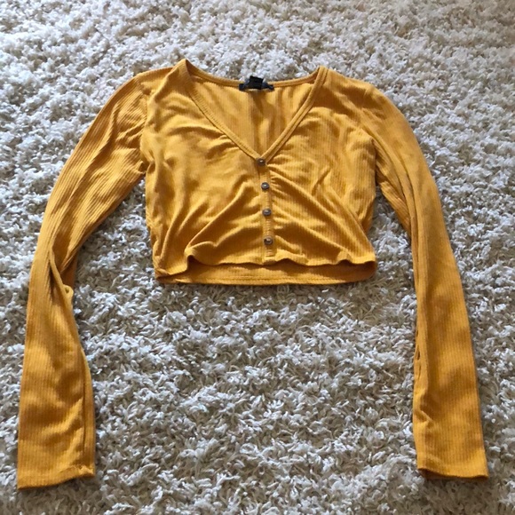 Forever 21 Tops - LONG SLEEVE CROPPED TOP